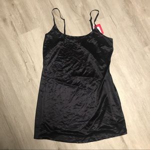 Spanx Smoothing Black Camisole Slip